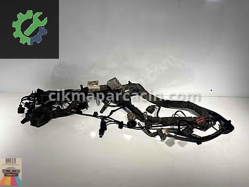 Volkswagen Passat Elektrik Tesisatı 04L972627 çıkma parça