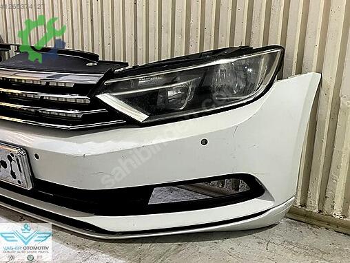 Volkswagen Passat Tampon Orta Izgara 3G1941006 çıkma parça