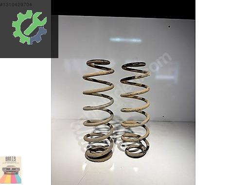 Volkswagen Passat Arka Helezon Yayı 3Q0511115 çıkma parça