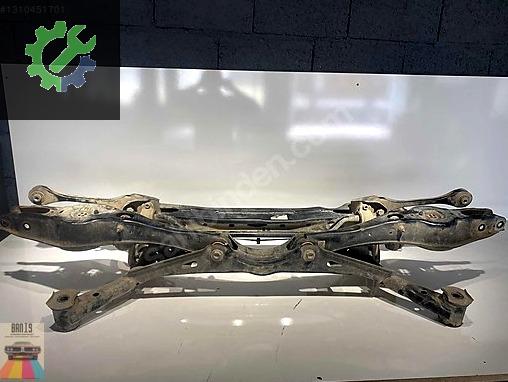 Volkswagen Passat Travers çıkma parça