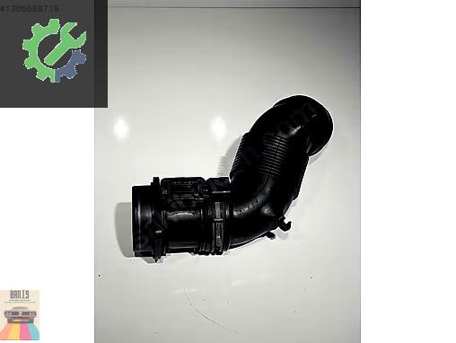 Volkswagen Passat Hava Filtresi Hortumu 5Q0129654 çıkma parça