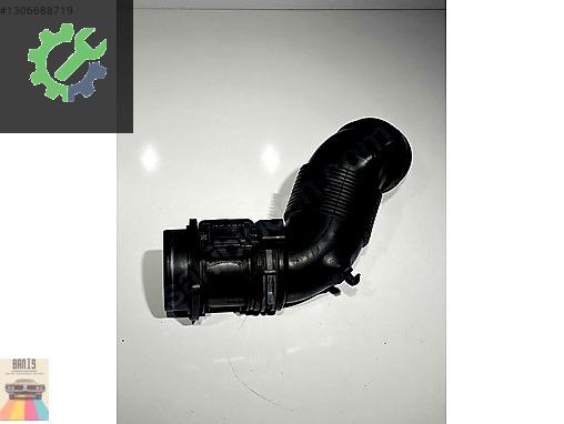 Volkswagen Passat Hava Filtresi Hortumu 5Q0129654 çıkma parça