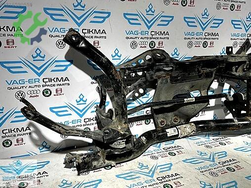 Volkswagen Golf Arka Dingil 5Q0505315J çıkma parça