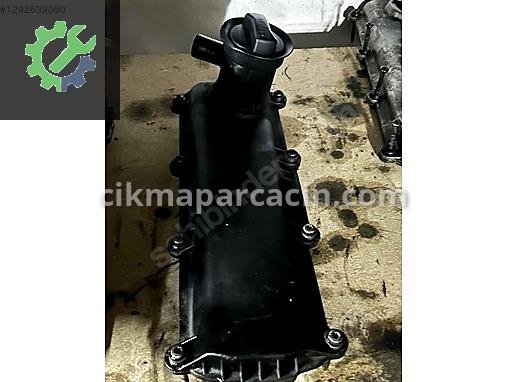 Volkswagen Passat Külbütör Kapağı çıkma parça