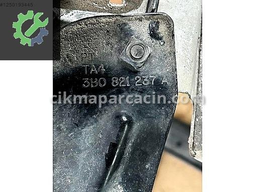 Volkswagen Passat Sol Ön Çamurluk 3B0820237A çıkma parça