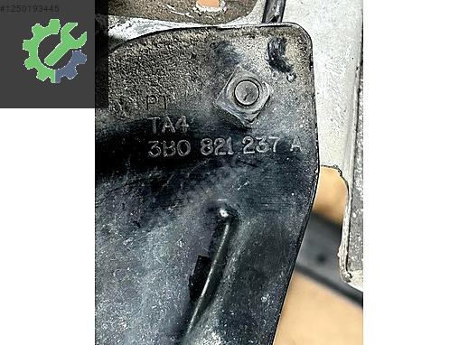 PASSAT SOL ÖN ÇAMURLUK ÇIKMA ORJ SİNYALLİ 3B0820237A AYAK
