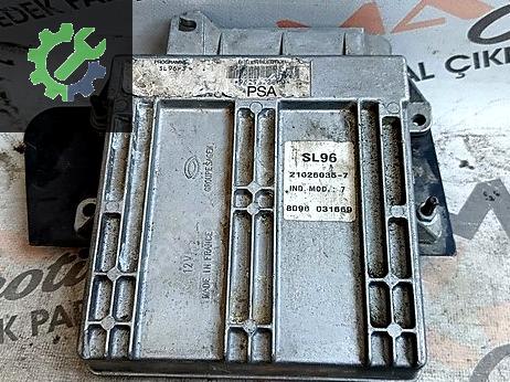 Peugeot 306 Motor Beyni çıkma parça