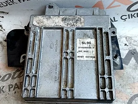 Peugeot 306 Motor Beyni çıkma parça