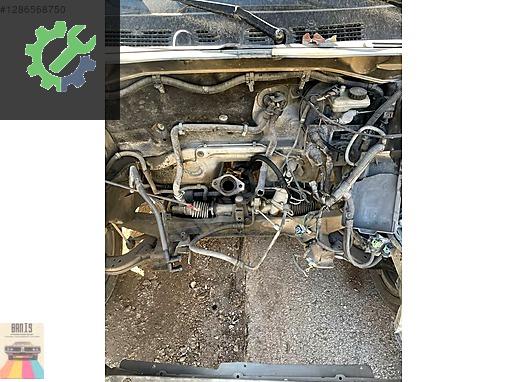 Peugeot Partner Travers çıkma parça