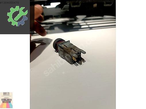 Peugeot Partner Dörtlü Cam Düğmesi çıkma parça