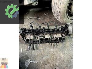 PEUGEOT PARTNER BERLİNGO 1.9D ÜST KAPAK