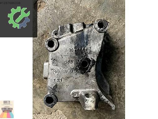 Peugeot Partner Motor Takozu & Kulağı 96285843 çıkma parça