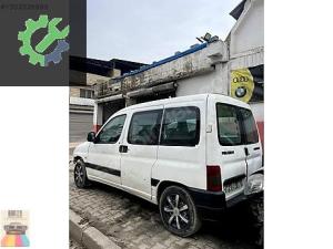 PEUGEOT PARTNER BERLİNGO ARKA DİNGİL DOLU ! ! !