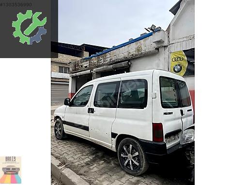 Peugeot Partner Arka Dingil çıkma parça