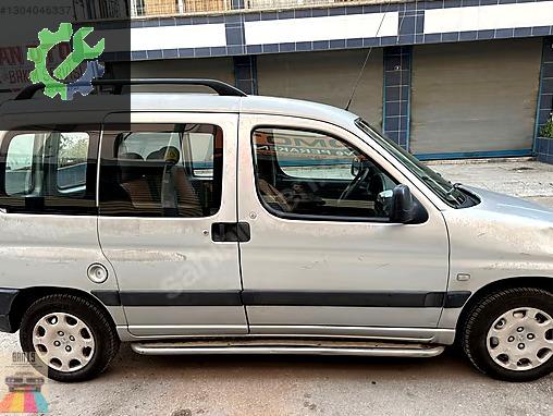 Peugeot Partner Depo Kapağı çıkma parça