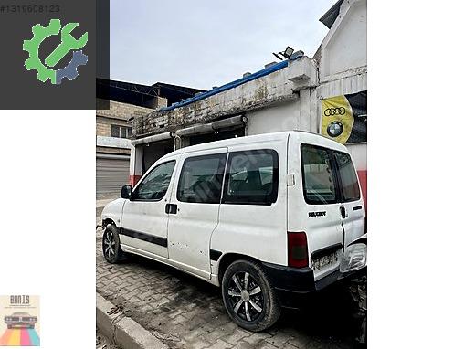 Peugeot Partner Kapı (Ön Sağ) çıkma parça