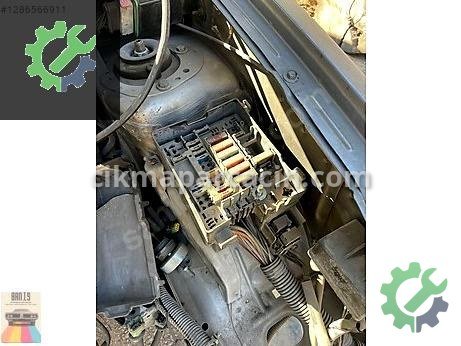 Peugeot Partner Sigorta Kutusu çıkma parça