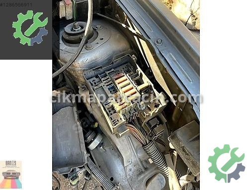 Peugeot Partner Sigorta Kutusu çıkma parça