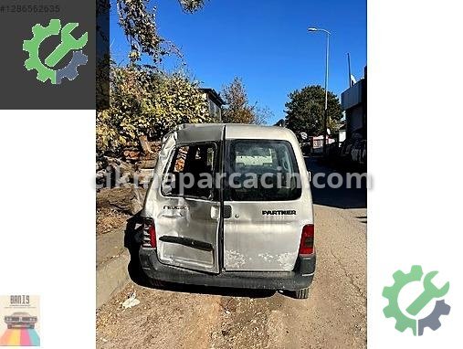 Peugeot Partner Torpido çıkma parça