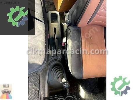 Peugeot Partner Torpido çıkma parça