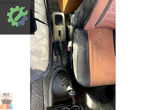 Peugeot Partner Torpido çıkma parça