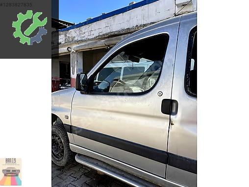 Peugeot Partner Kapı (Ön Sol) çıkma parça