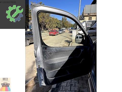 Peugeot Partner Kapı (Ön Sol) çıkma parça