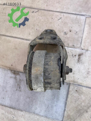 Smart ForTwo Motor Takozu 0005811V007 çıkma parça