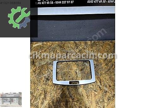 Volkswagen Passat Teyp Çerçevesi çıkma parça