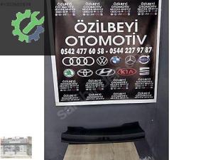 Passat b8 arka bagaj kilit karşılık plastiği