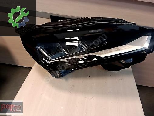 Peugeot 3008 Sağ Ön Far çıkma parça