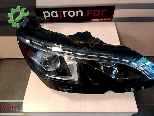 Peugeot 3008 Sağ Ön Far çıkma parça