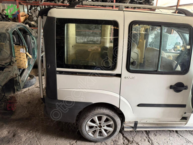 Fiat Doblo Çamurluk çıkma parça