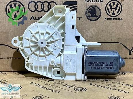 Audi Q3 Cam çıkma parça