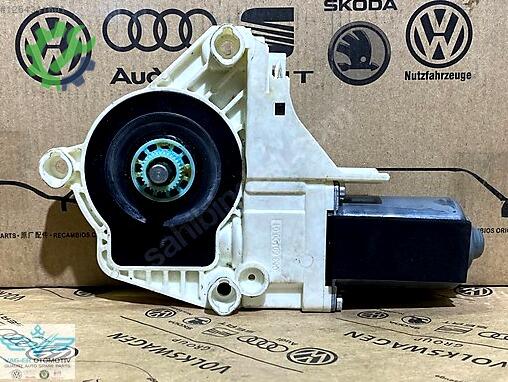Audi Q7 Cam 8K0959802A çıkma parça