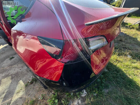 Tesla Model Y Stop çıkma parça