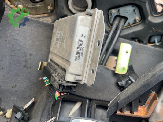 Kia Carens Motor Beyni 0281011024 çıkma parça