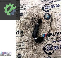 RANGE ROVER 2.0 ÇIKMA KARTER HAVALANDIRMA BORUSU G4D3-6C342-BB