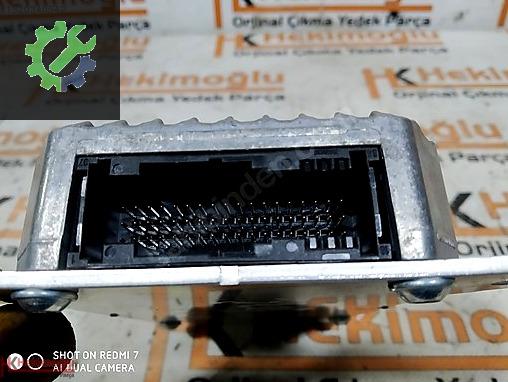 Land Rover Range Rover Beyin 6851243-01M çıkma parça