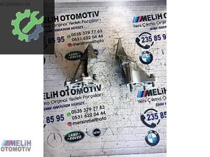 RANGE ROVER L494 3.0 ÇIKMA SAĞ MOTOR KULAĞI CPLA-6037-CB