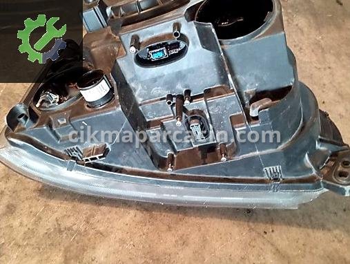 Land Rover Range Rover Sol Ön Far çıkma parça
