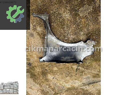 Renault Kangoo Sağ Ön Çamurluk çıkma parça