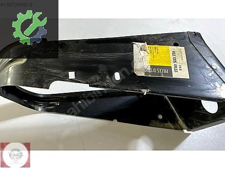 Renault R19 Far Braketi çıkma parça