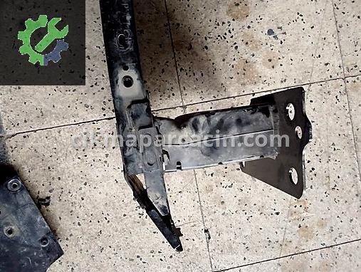Renault Austral Ön Tampon Demiri çıkma parça