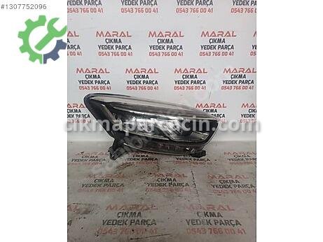 Renault Captur Sağ Ön Far çıkma parça