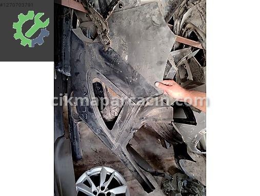 Renault Clio Sol Arka Çamurluk çıkma parça