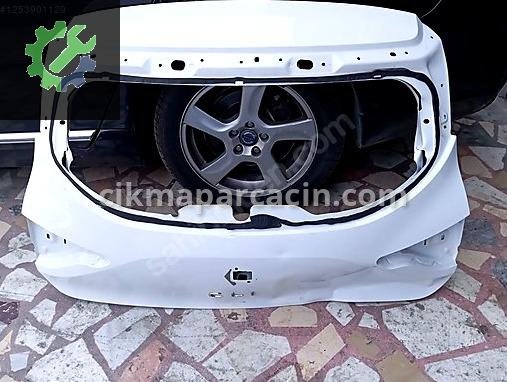 Renault Clio Bagaj Kapağı çıkma parça