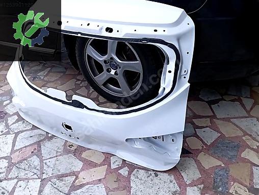 RENAULT CLİO5 BAGAJ KAPAGİ