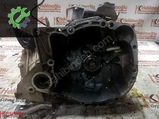 Renault Clio Şanzıman Komple 8200699942 çıkma parça