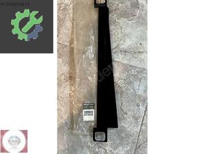 RENAULT CLİO 3 RADYATÖR ÜST BAKALİTİ ORJİNAL MAİS 8200304290 (2. Adet)